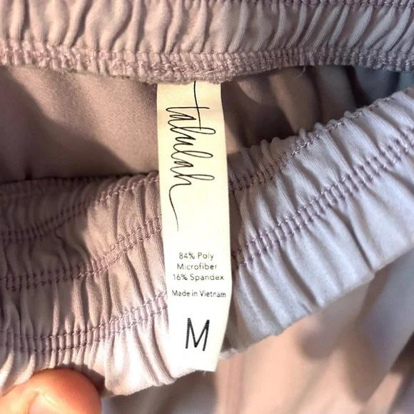 High-waist lavender athletic short - Picture 2 of 4